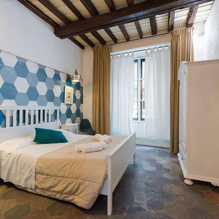 F4 - Santa Croce One Bedroom Flat 2 To 4 Guests 佛罗伦萨 外观 照片