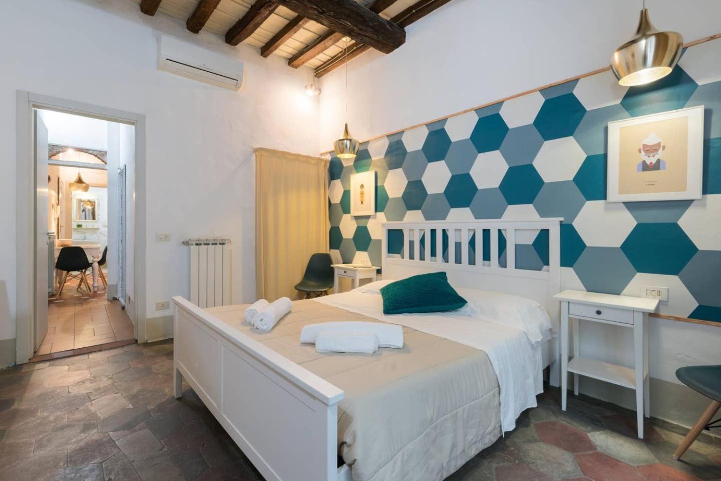 F4 - Santa Croce One Bedroom Flat 2 To 4 Guests 佛罗伦萨 外观 照片